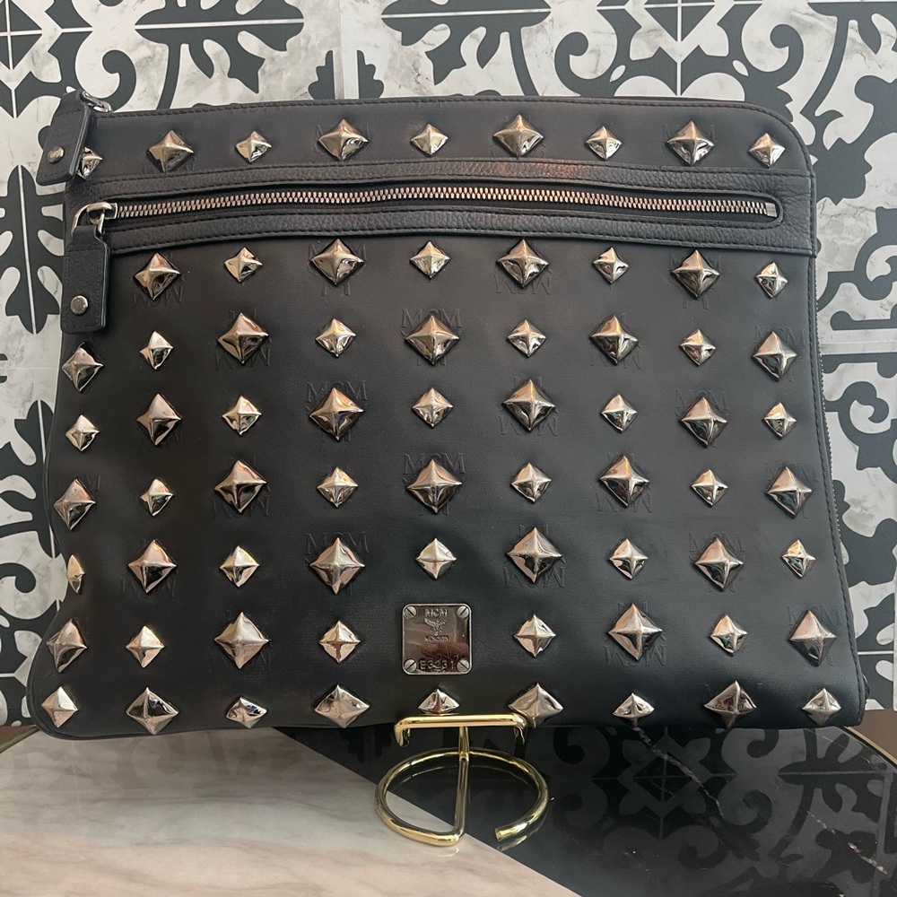 Mcm Clutch Bag Visetos Pattern Studs Logogram Black GUC